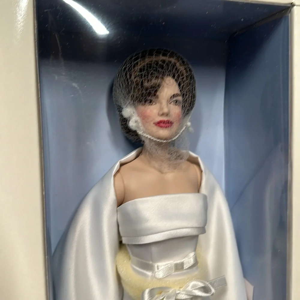 The Jackie Doll - Brand New In Box - White Satin Dress - Picture 4 of 6